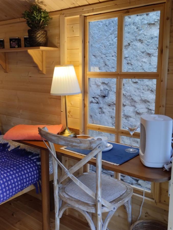 La Du Capitaine 4m² - Sdb Partagee Exterieure Chalet